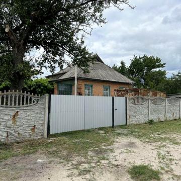 Продам будинок в селищі Нові-санжари