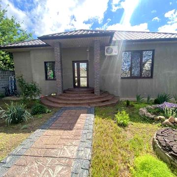 Продається будинок с-ще Весняне