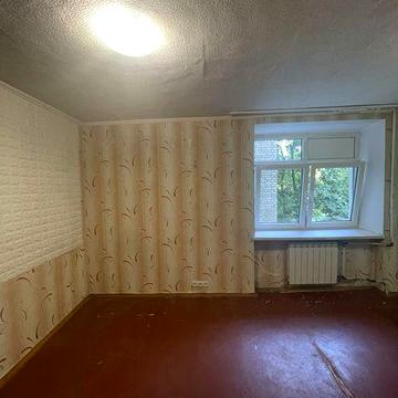 Продаж квартири метро Житомирська, вул. Верховинна 81