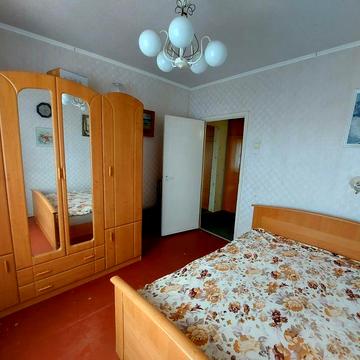 У продажу  2-кімнатна квартира  м Позняки, вул. Срібнокільська, 8