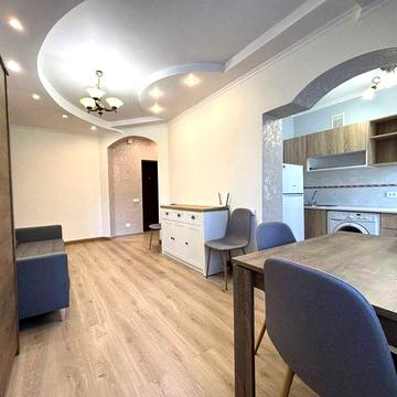 Продам 1, Дніпровський р-н, вул. Юрія Поправки  5, метро Чернігівська