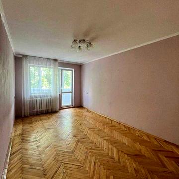 Продаж 3 кімнатної квартири з ремонтом по вул. Грінченка