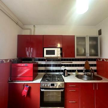 Продаж 3 кімнатної квартири поруч Велесу
