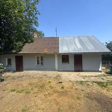 Будинок, р-н вул. Сторожинецька, ділянка 10 соток, світло, газ, вода.
