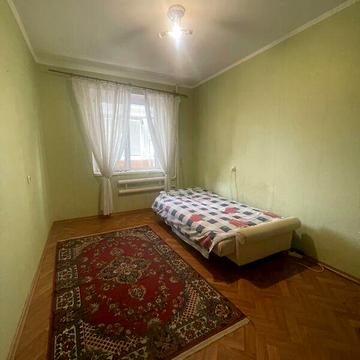 Продаж 2к Квартира Знаменська вулиця