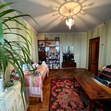 Продам 2ком.квартиру. Левый берег. 5 этаж. Возможен вариант обмена