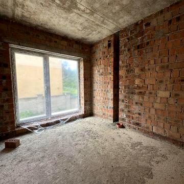 Продаж 3 кімнатної квартири в новобудові поруч сосновий ліс!