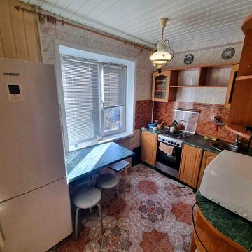 Сдаётся 3к квартира НА МЕСЯЦ  на космосе