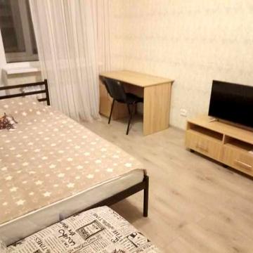 Сдам 1к квартиру на Пилипа Орлика