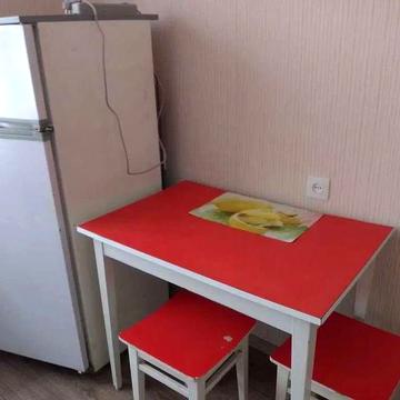 Продам 1 ком.кв-ру в центре,ул. Школьная 3 этаж пятиэтажного дома