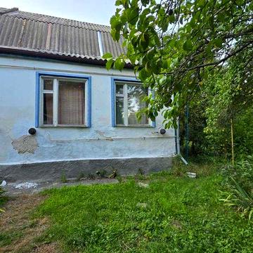 Частина будинку в селі Велика Бугаївка