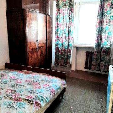 Продам 2-кімнатну квартиру по вул. Глісерна.