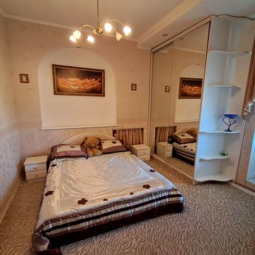 Григорія Сковороди вул., 27/1