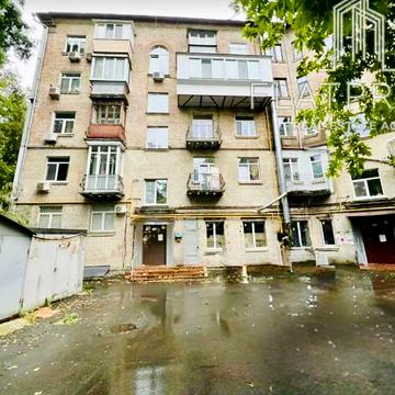 Білоруська вул., 32