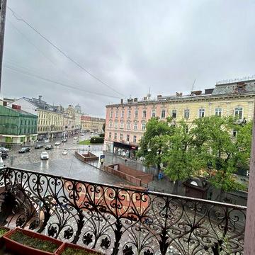 Продаж 2 кімнатної 50 м2, пл. Галицька 14 Центр