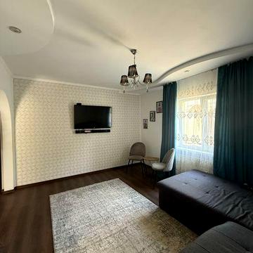 Будинок в оренду — м. Кіцмань (20 км від Чернівців)