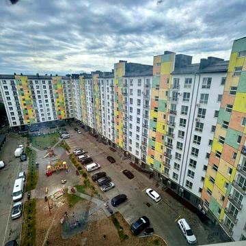 Продам велику  2-х кімнатну квартиру. Готова до ремонту ЖК Лемківський
