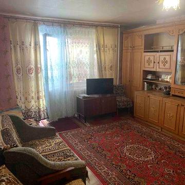 Однокімнатна великогабаритна квартира. Без комісій.  101 мікрорайон.