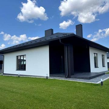 = Продаж окремого будинку біля міста! =