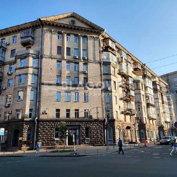 Михайла Грушевського вул., 34/1