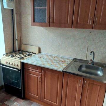 Продам БЕЗ КОМІСІЇ 1к квартиру в центрі Вишневого вул.Святошинська 38