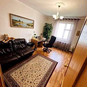 Продам чотирехкімнатну квартиру. ЖК Перший Будинок ОСББ
