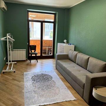 Продаж 2кімн квартири сталінки в центрі з євроремонтом