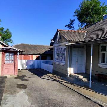 Будинок в селі Антонів