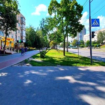 Продам 2 кімнатну квартиру з капітальним ремонтом –проспект Лукяненко