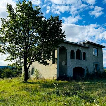 Продаж будинку у селі Кобаки (Косів), 265 м.кв., 20 сот.