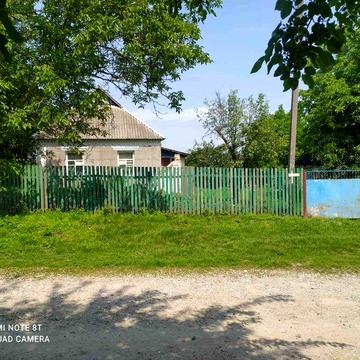 Продам гарний будинок