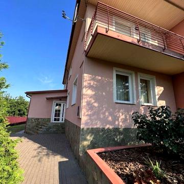 Оренда гарного приватного будинку в спокійному районі міста