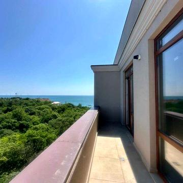 ЖК Авіньйон квартира 50 м² з терасою та краєвидом моря.