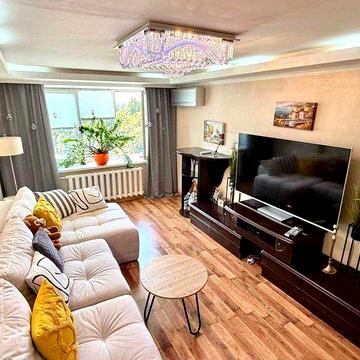 Оренда. Простора трикімнатна квартира з ремонтом у центрі міста