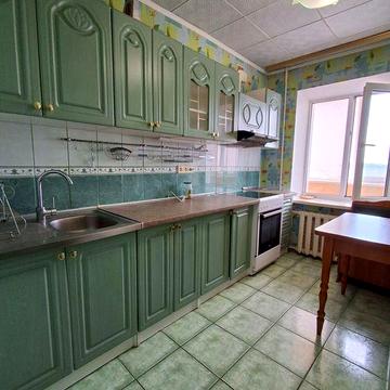 ЦЕНТР Міста здам 3-х кімнатну квартиру вул Поезії