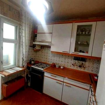 Продаж 3 к. квартири Автозаводська 93