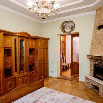 Продаж дворівневої квартири
