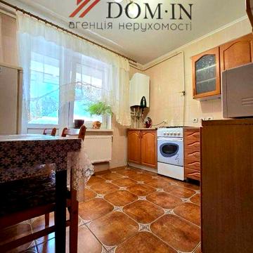 Продам 1 кімнатну квартиру.Центр міста