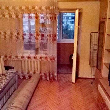 відмінна однокімнатна квартира біля метро Дарниця