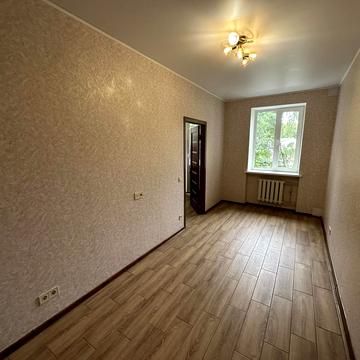 Стрітенська вул. (Комсомольська), 33