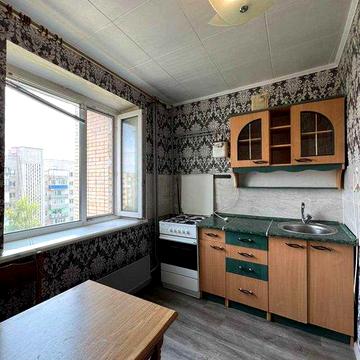 Продаж 1-кімнатної квартири пр. Лушпи (ТЦ Берізка) ЦЕГЛА