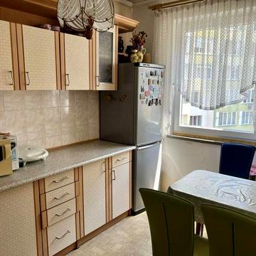 Продаж 2 к квартири з меблями і технікою ( Під ПОСТАНОВИ)