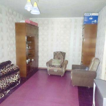 Продам двухкомнатную квартиру .