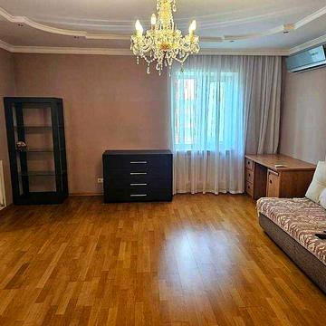 Армейская: сдам просторную 2к квартиру в новом доме возле парка Победы