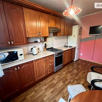 Довгострокова оренда 2к Квартира Зарічанська вулиця