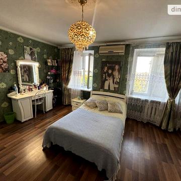 Продаж 3к Квартира Соборна вулиця