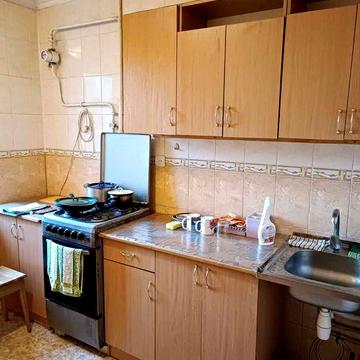 Здам в оренду 1 кімн. квартиру з нішею в районі вокзалу.