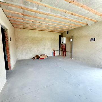 Євро2к квартира з БАЛКОНОМ