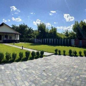 У продажу сучасний будинок