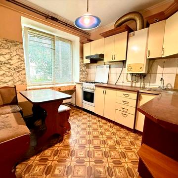 Продається 2 кім. Кв. у с.Жулин  Стрийського району Львівської області
